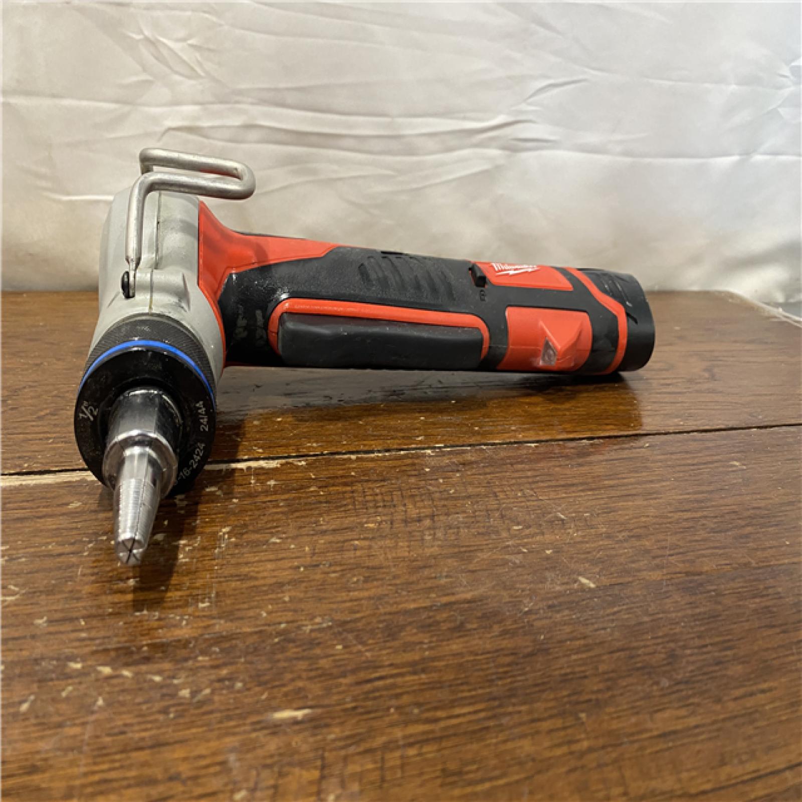 AS-IS Milwaukee M12 12-Volt Lithium-Ion Cordless PEX Expansion Tool Kit with (2) 1.5 Ah Batteries, (3) Expansion Heads and Hard Case