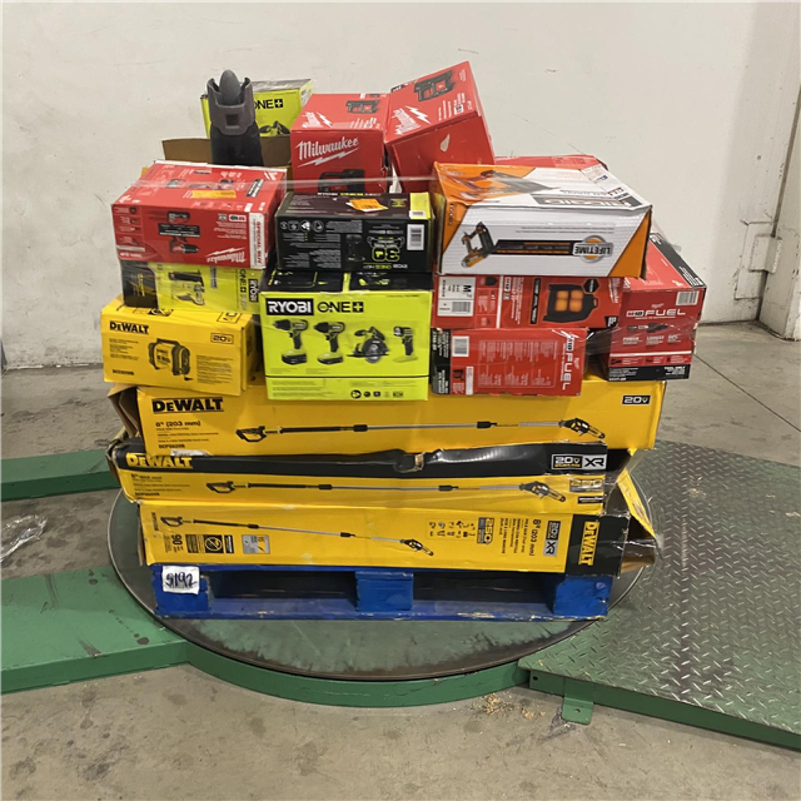 Dallas Location - As-Is Tool Pallet