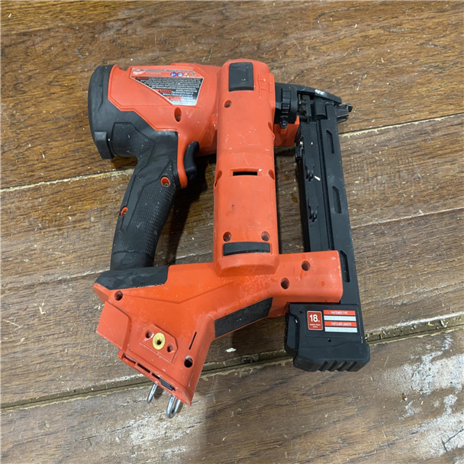 AS-IS MILWAUKEE M18 FUEL 18-Volt Lithium-Ion Brushless Cordless 18-Gauge 1/4 in. Narrow Crown Stapler (Tool-Only)