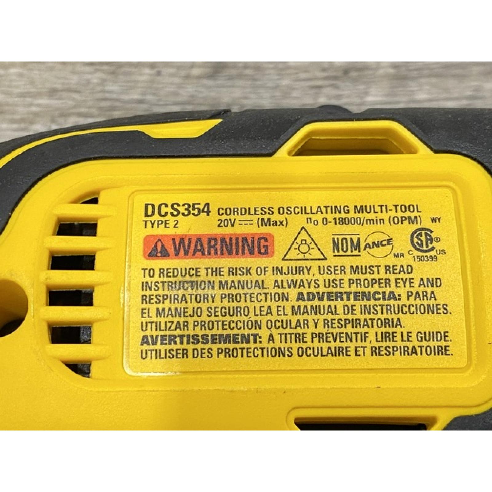 AS-IS DEWALT ATOMIC 20V MAX Cordless Brushless Oscillating Multi Tool Kit