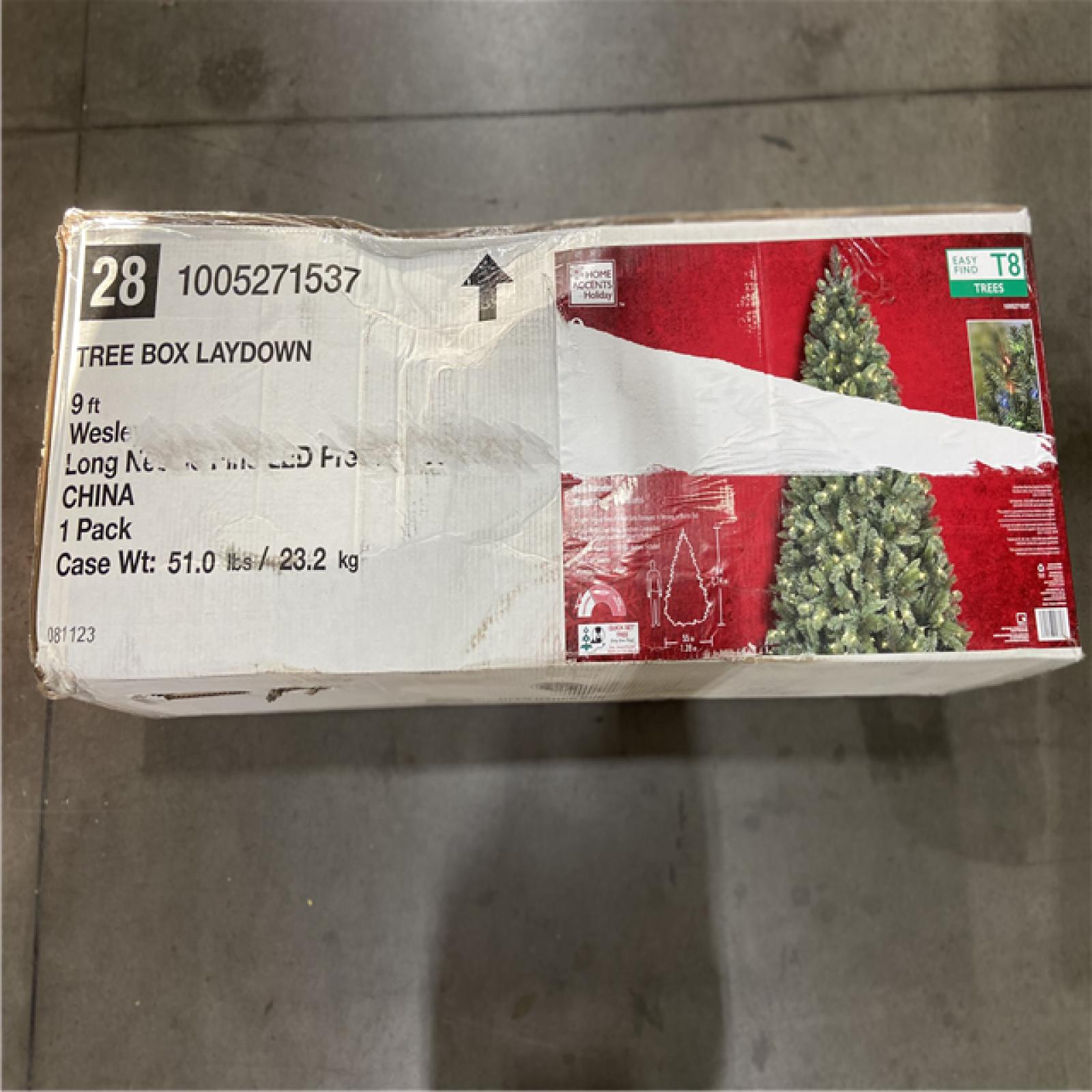 NEW! - Home Accents Holiday 9 ft. Pre-Lit LED Wesley Pine Artificial Christmas Tree