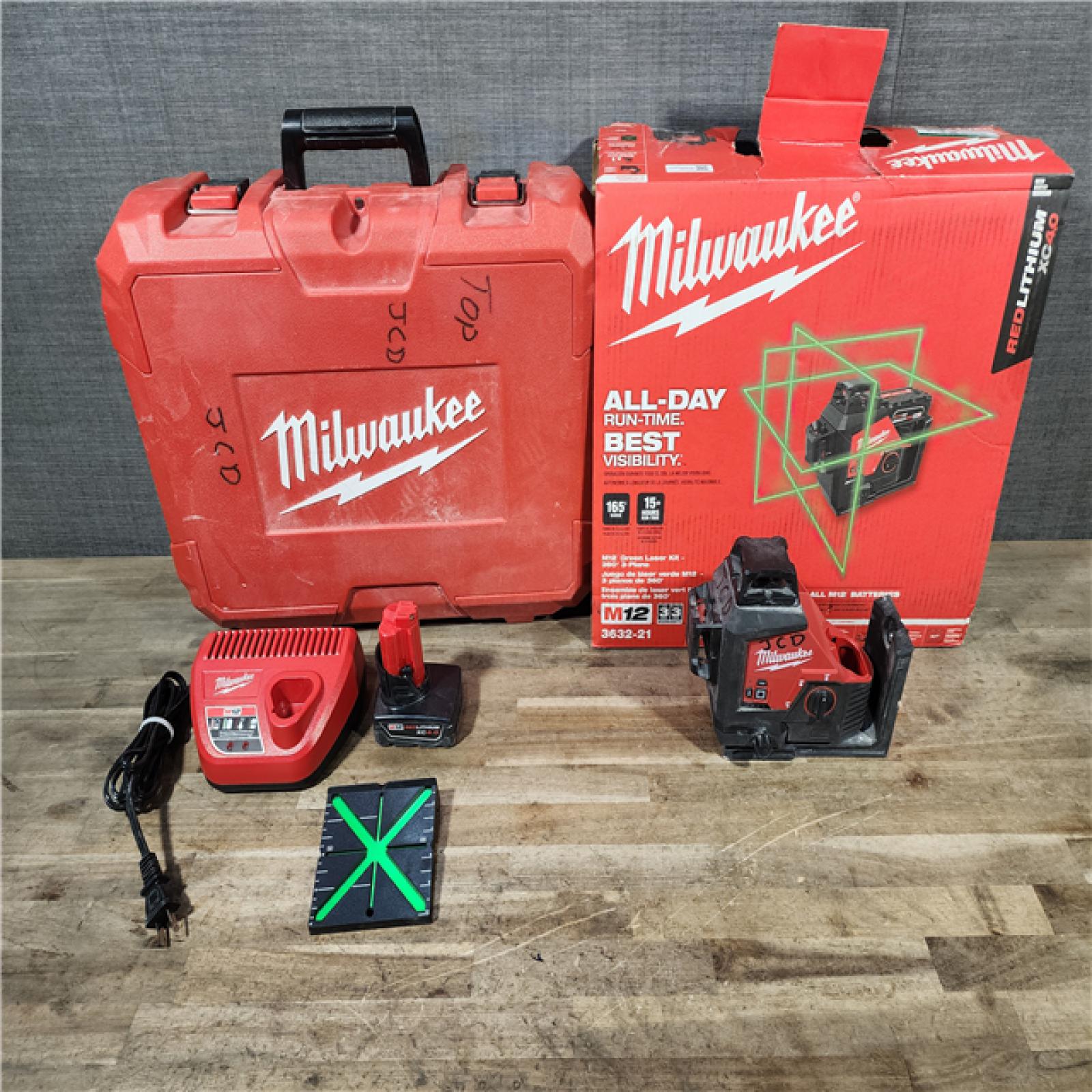 HOUSTON LOCATION - AS-IS Milwaukee 12-Volt Lithium-Ion Cordless Green 250 ft. 3-Plane Laser Level Kit