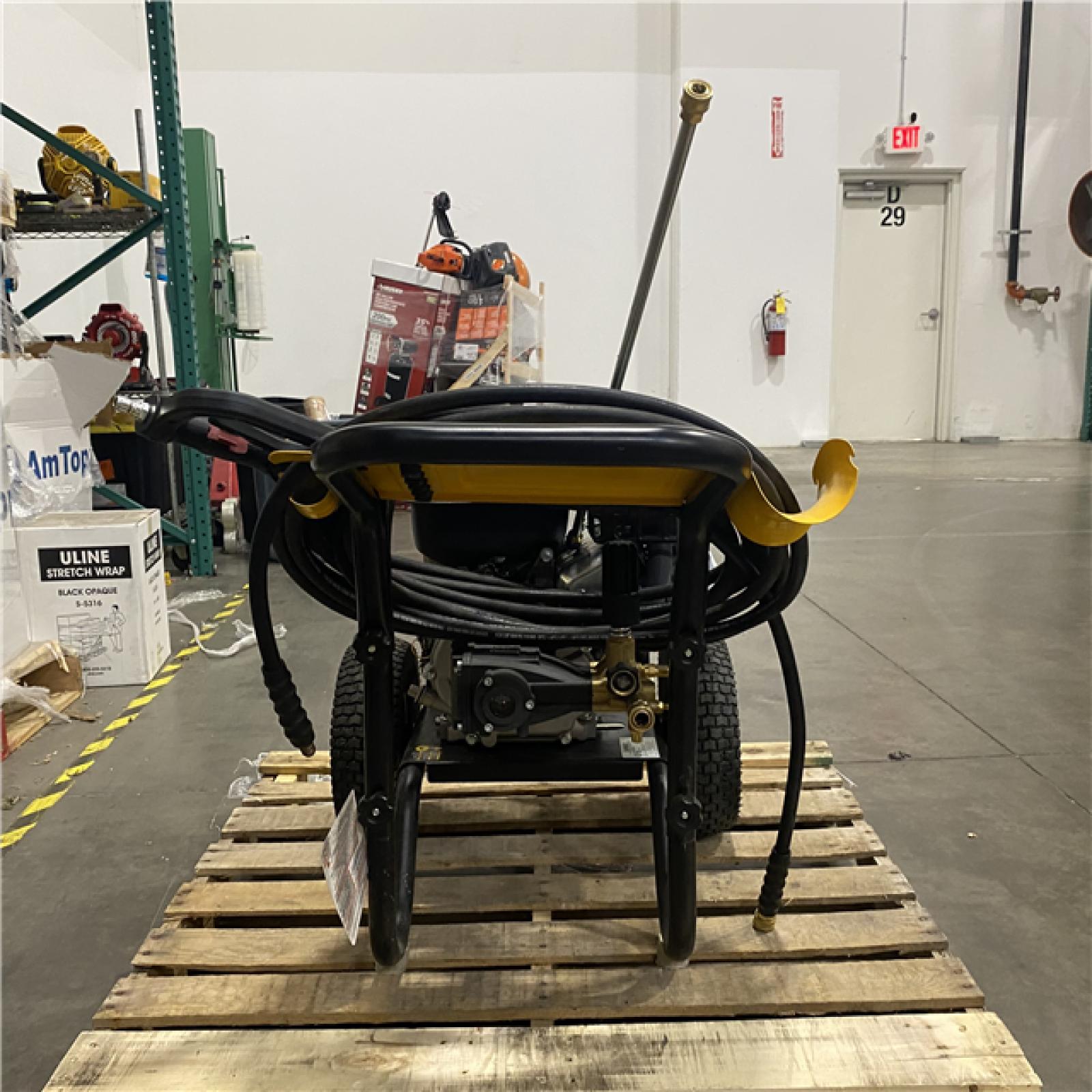 Dallas Location - As-Is DEWALT 4400 PSI 4.0 GPM Gas Pressure