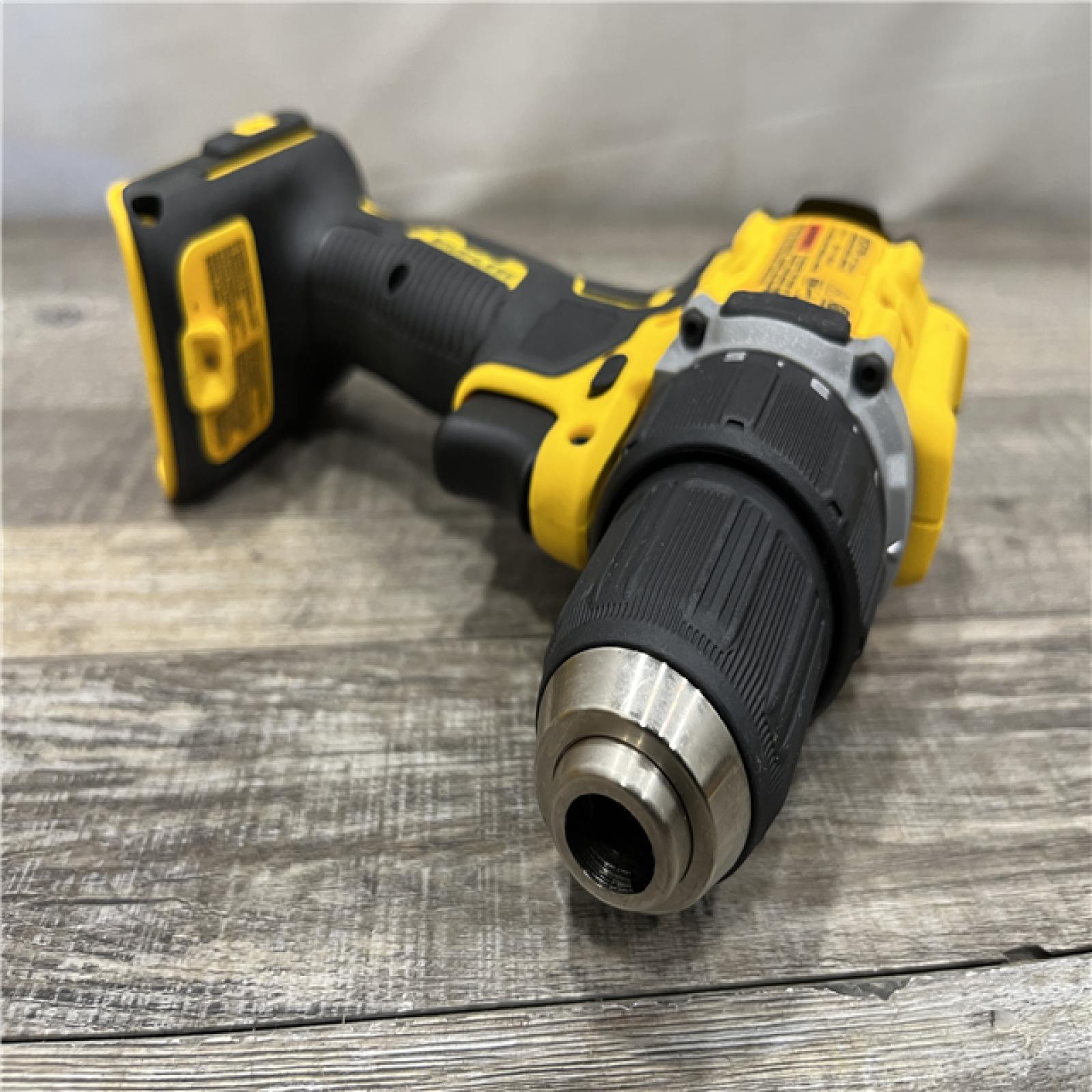AS-IS DEWALT Atomic 20V Lithium-Ion Cordless Compact 1/2 in. Drill/Driver Kit