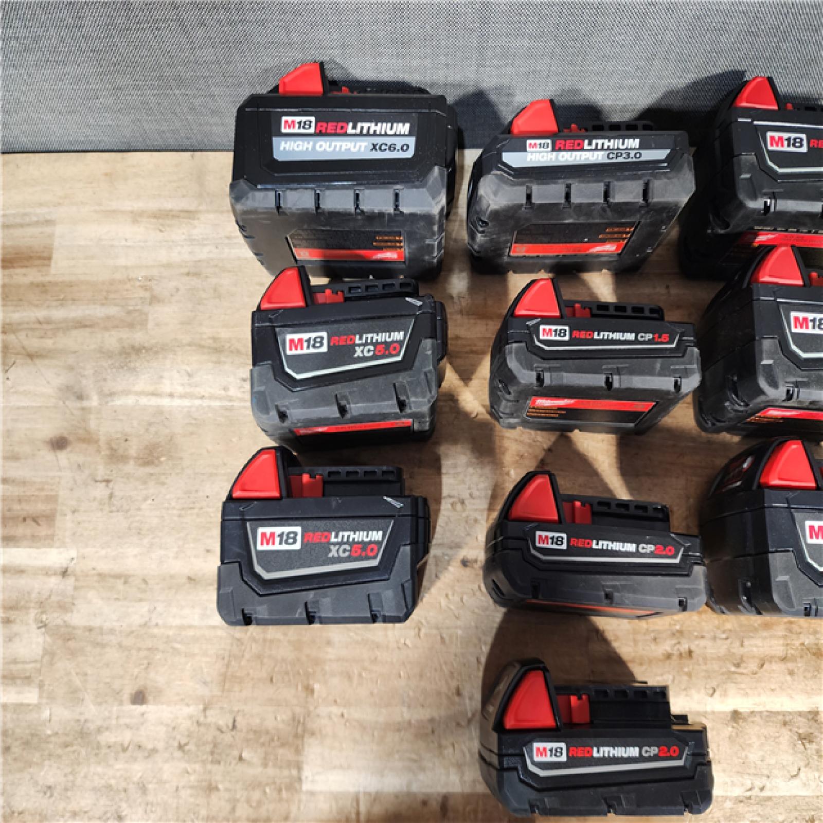 HOUSTON LOCATION - AS - IS MILWAUKEE BATTERY PACK QTY - 10