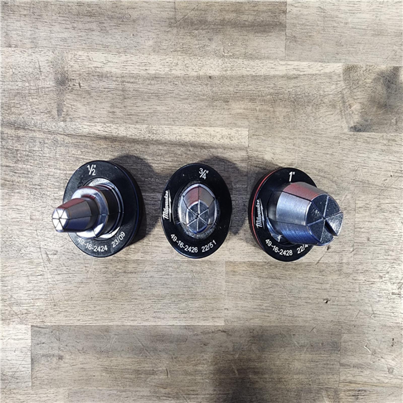 HOUSTON LOCATION - AS-IS Milwaukee M12 12-Volt Lithium-Ion Cordless PEX Expansion Tool Kit with (2) Batteries, (3) Expansion Heads and Hard Case
