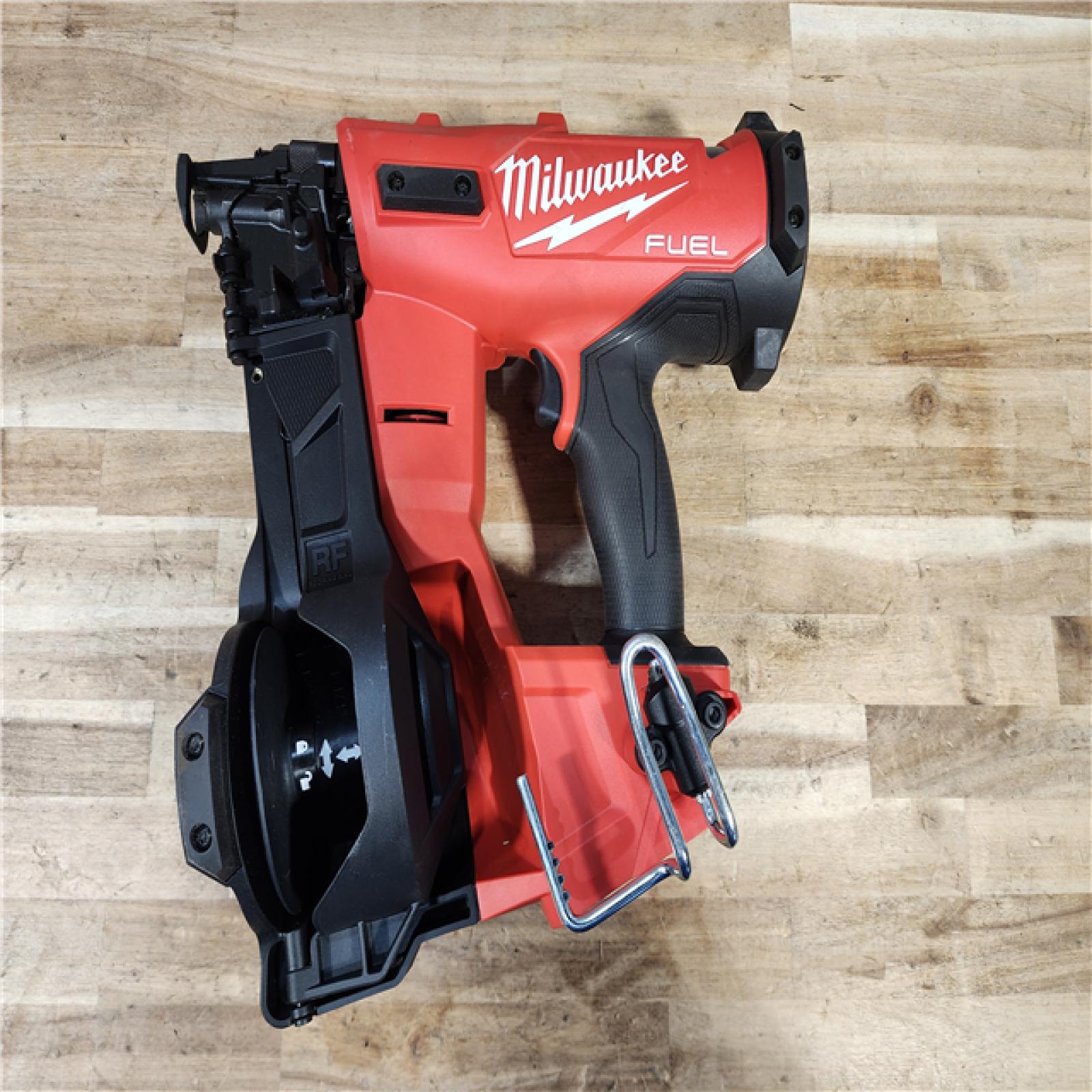 HOUSTON LOCATION - AS-IS (APPEARS LIKE NEW) Milwaukee M18 FUEL 18-Volt Lithium-Ion Brushless Cordless Coil Roofing Nailer (Tool Only)