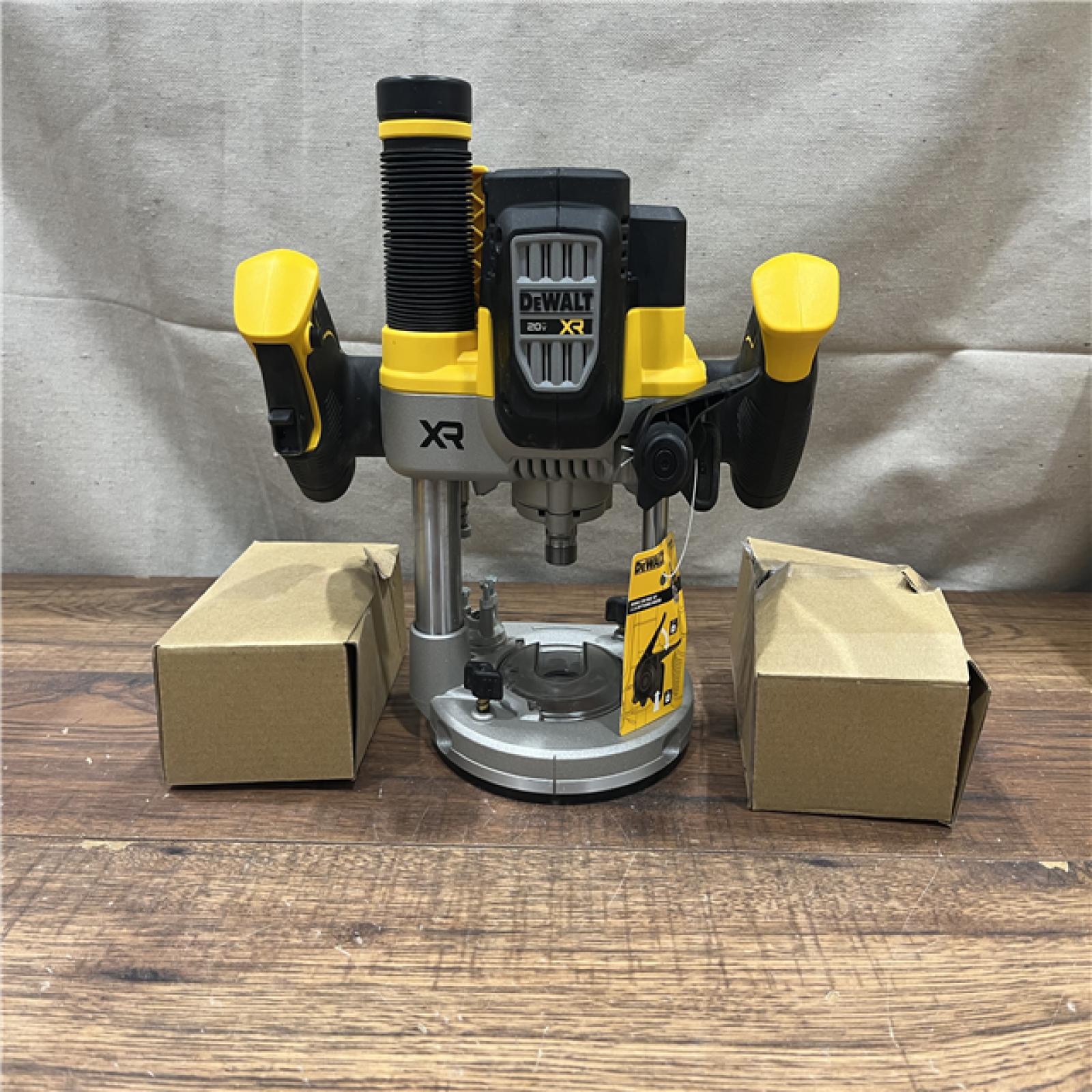 AS-IS 20V MAX XR 2-1/4 Peak HP Brushless Cordless Plunge Router (Tool Only)