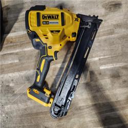 HOUSTON LOCATION - AS-IS DeWalt 15 GA ANGLED FINISH NAILER KIT W/ BATTERY & CHARGER