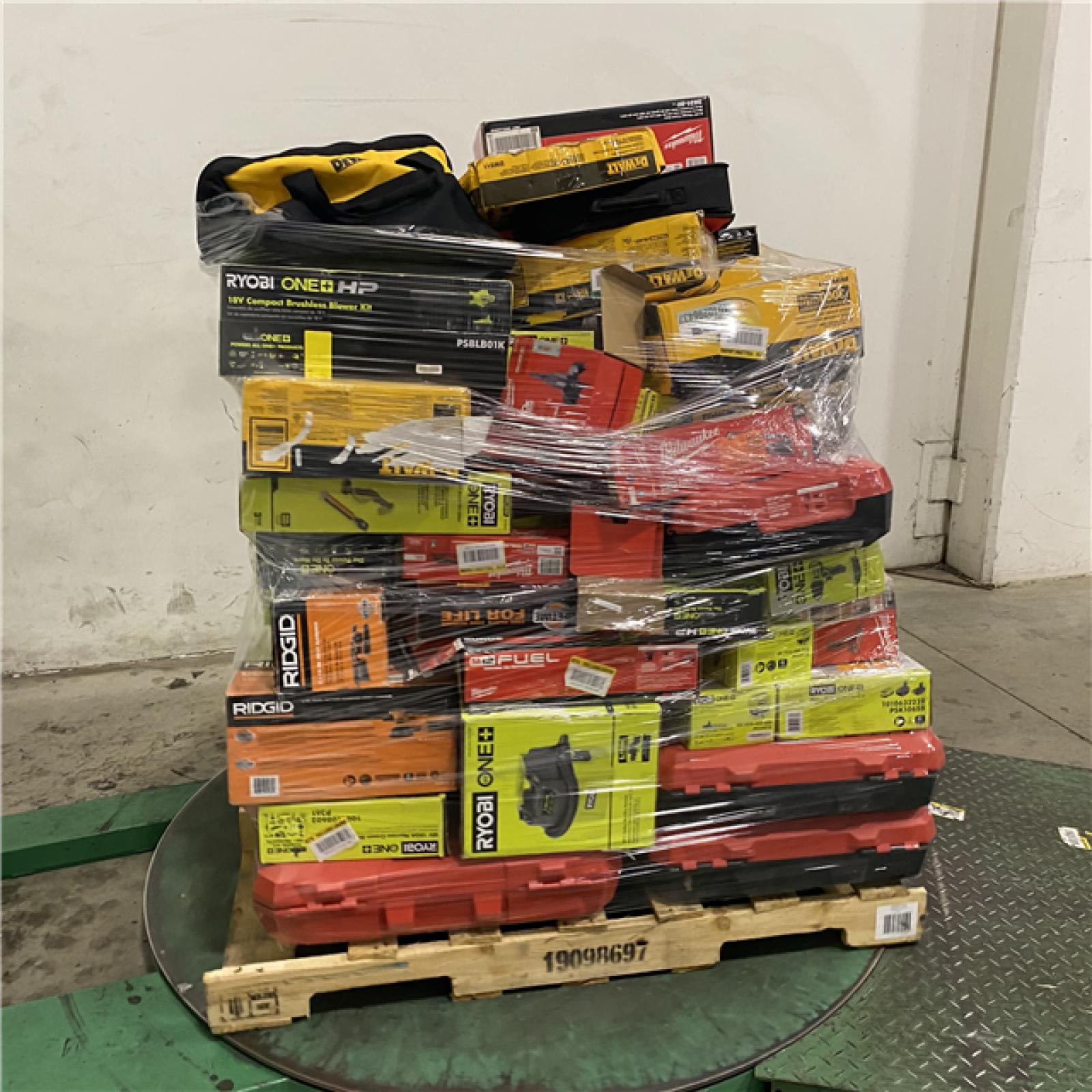 Dallas Location - As-Is Tool Pallet