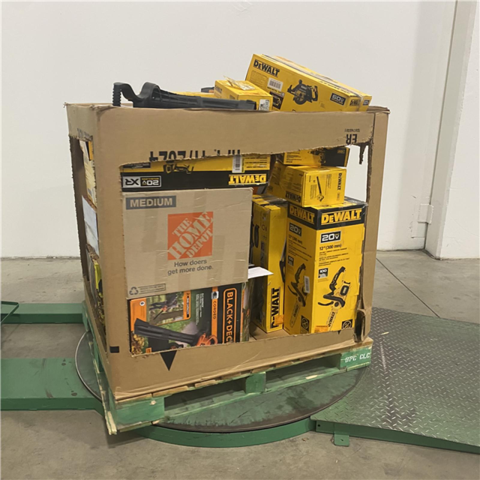 Dallas Location - As-Is Tool Pallet