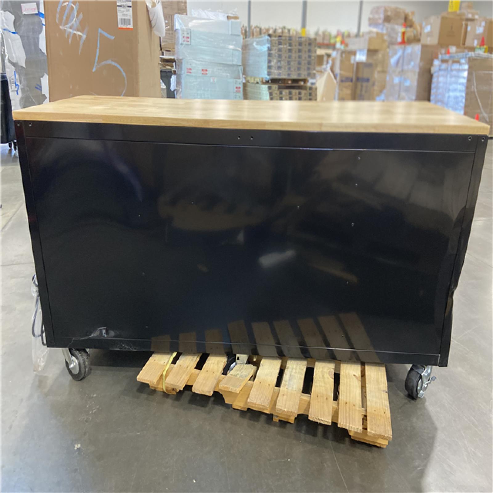 DALLAS LOCATION - Husky Tool Storage 72 in. W Standard Duty Gloss Black Mobile Workbench Tool Chest