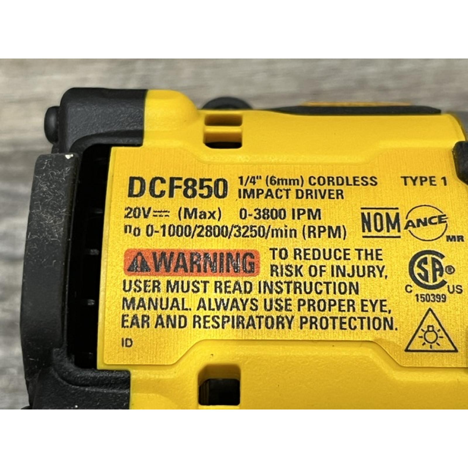 AS-IS DEWALT ATOMIC 20V MAX Lithium-Ion Cordless 1/4 in. Brushless Impact Driver Kit