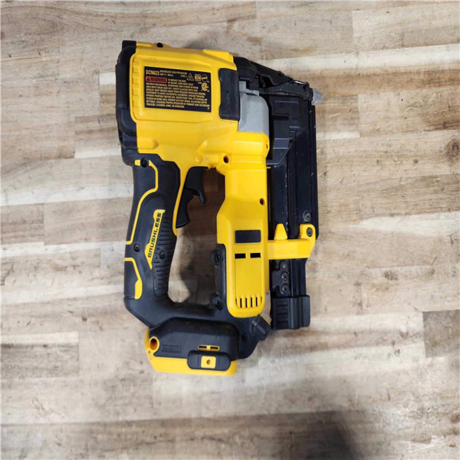 HOUSTON LOCATION - AS-IS DeWalt DCN623B 20V Max Brushless Cordless 23 Ga. Pin Nailer (Tool Only)