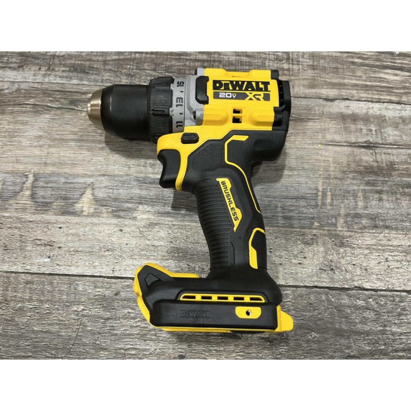 AS-IS DEWALT 20V XR Lithium-Ion Cordless Brushless 1/2 in. Drill/Driver Kit