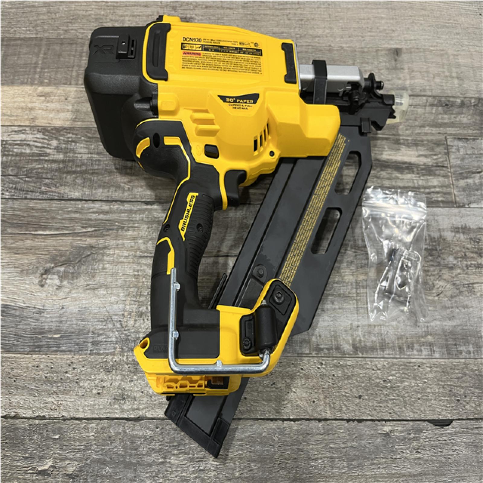 AS-IS DEWALT 20V 30 Degree Cordless Framing Nailer (Tool-Only)