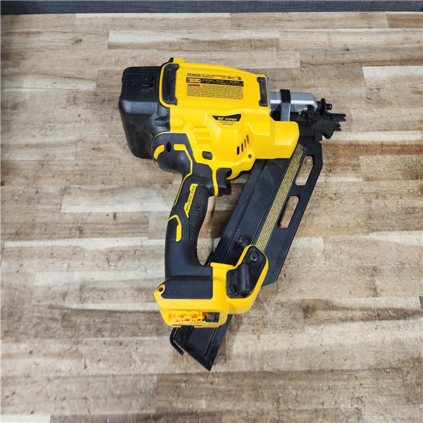 HOUSTON LOCATION - AS - IS DEWALT 20V 30 Degree Cordless Framing Nailer (Tool-Only)