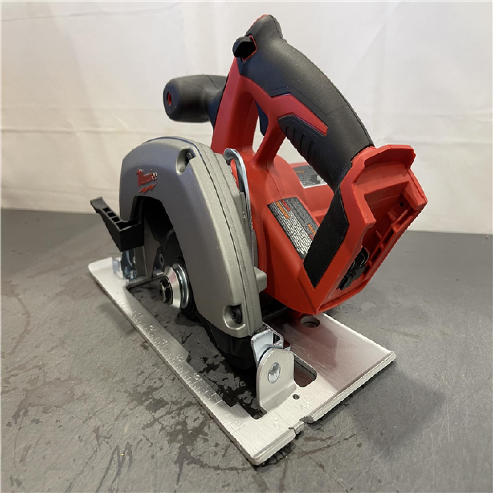 AS-IS - Milwaukee M18 18V Lithium-Ion Cordless 6-1/2 in. Circular Saw
