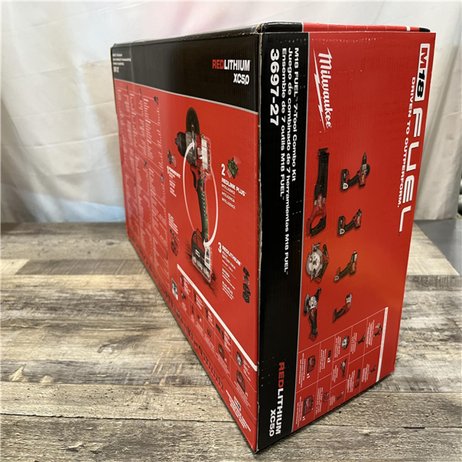 NEW - Milwaukee FUEL 18V Lithium-Ion Brushless Cordless 7-Tool Combo Kit