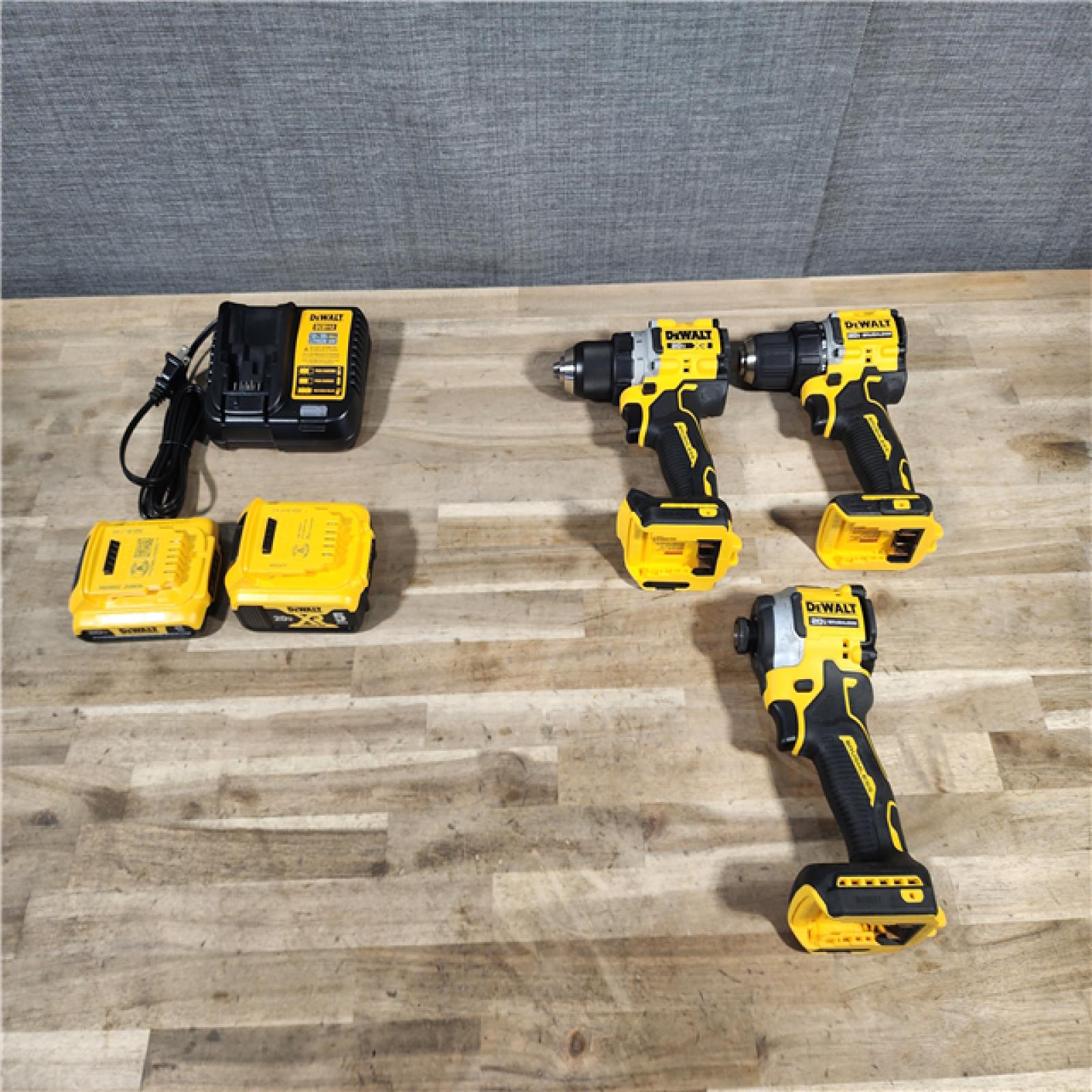 HOUSTON LOCATION - AS-IS DEWALT 3 TOOL COMBO KIT W/ (2) BATTERY & CHARGER