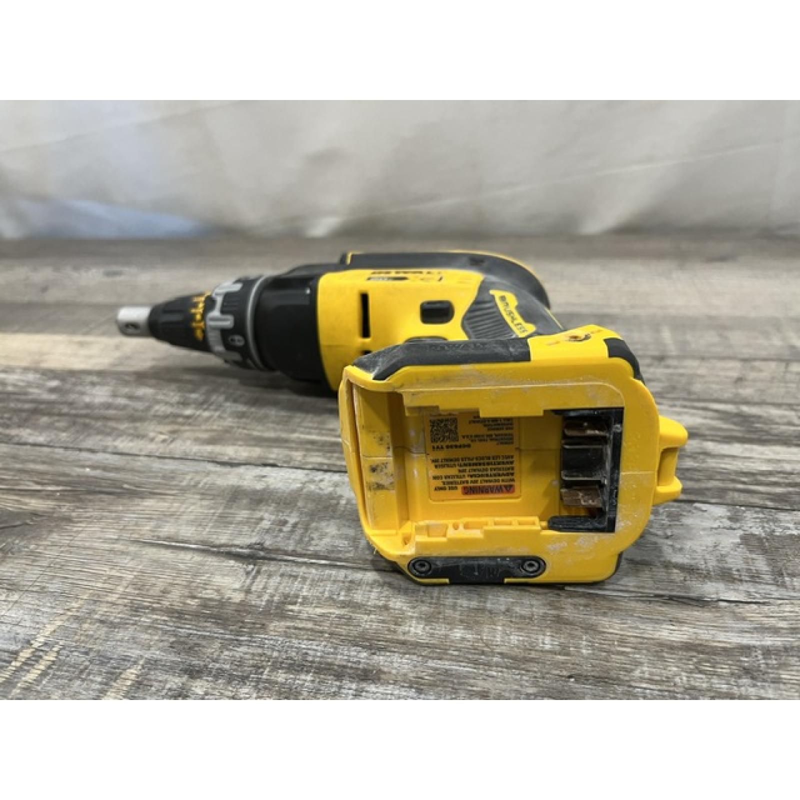 AS-IS DEWALT XR 20V MAX Lithium-Ion Cordless Brushless Screw Gun (Tool Only)