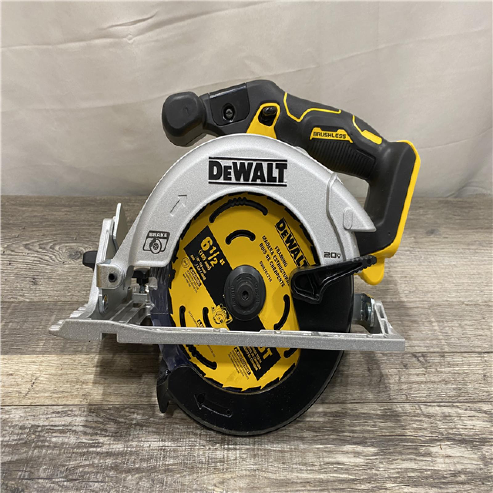 AS-IS DEWALT 20V MAX Cordless Brushless 6-1/2 in. Sidewinder Style Circular Saw (Tool Only)