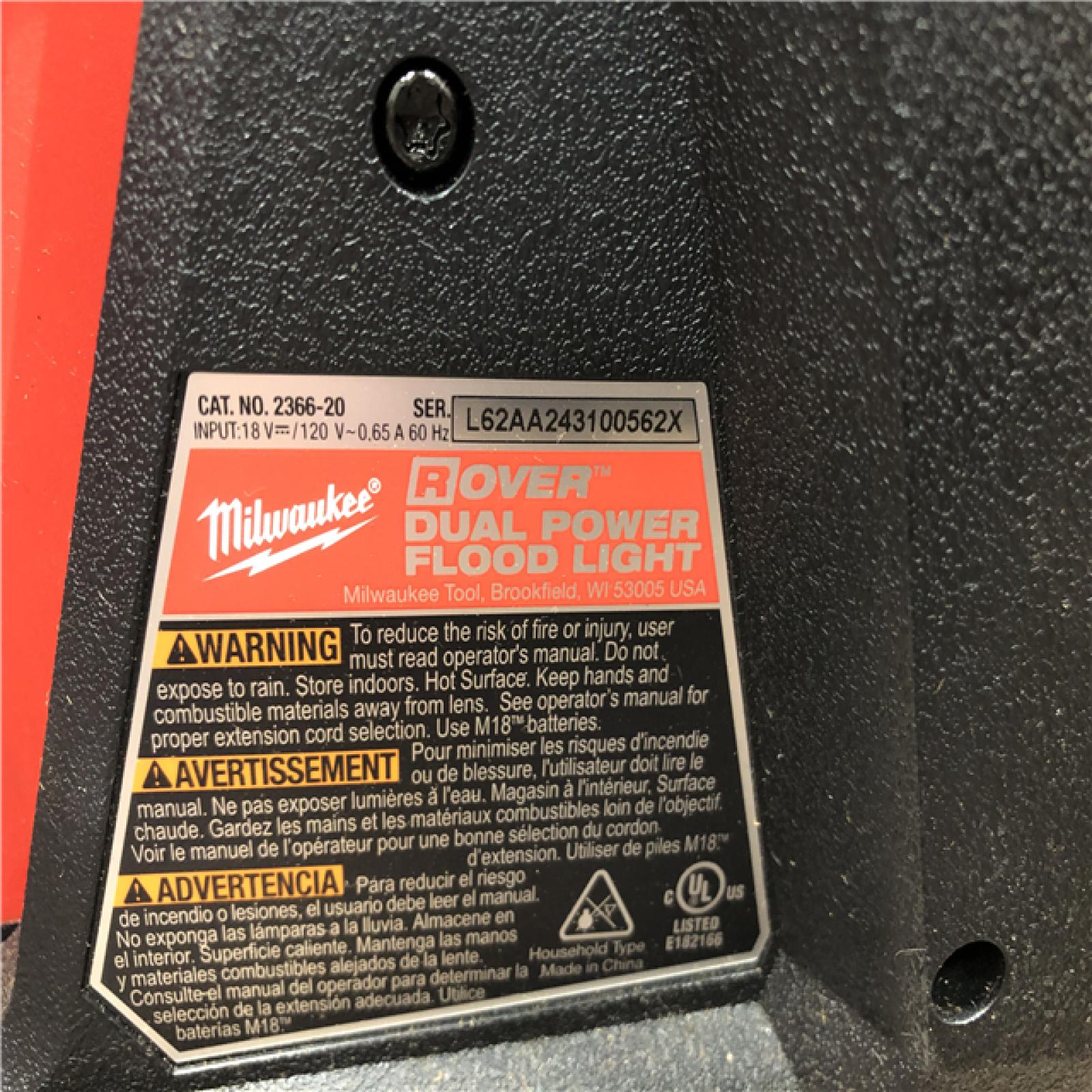 AS-IS Milwaukee GEN-2 18-Volt Lithium-Ion Cordless 4000 Lumens ROVER LED AC/DC Flood Light (Tool-Only)