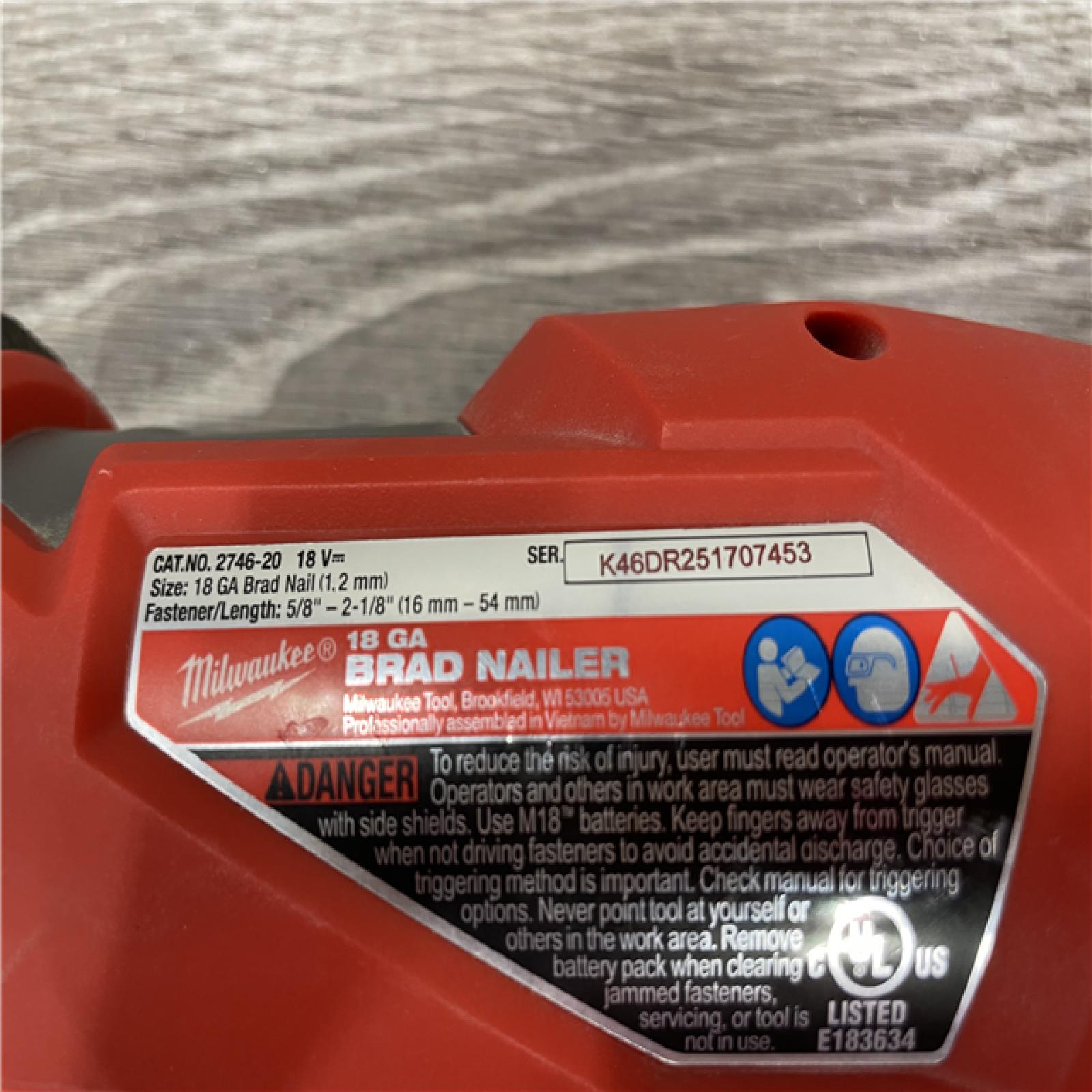 AS-IS Milwaukee FUEL 18-Volt Lithium-Ion Brushless Cordless Gen II 18-Gauge Brad Nailer (Tool-Only)