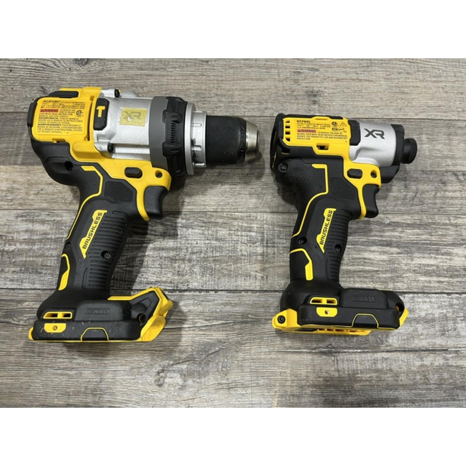 AS-IS DEWALT 20V XR Lithium-Ion Cordless Brushless 1/2 in. Drill/Driver Kit