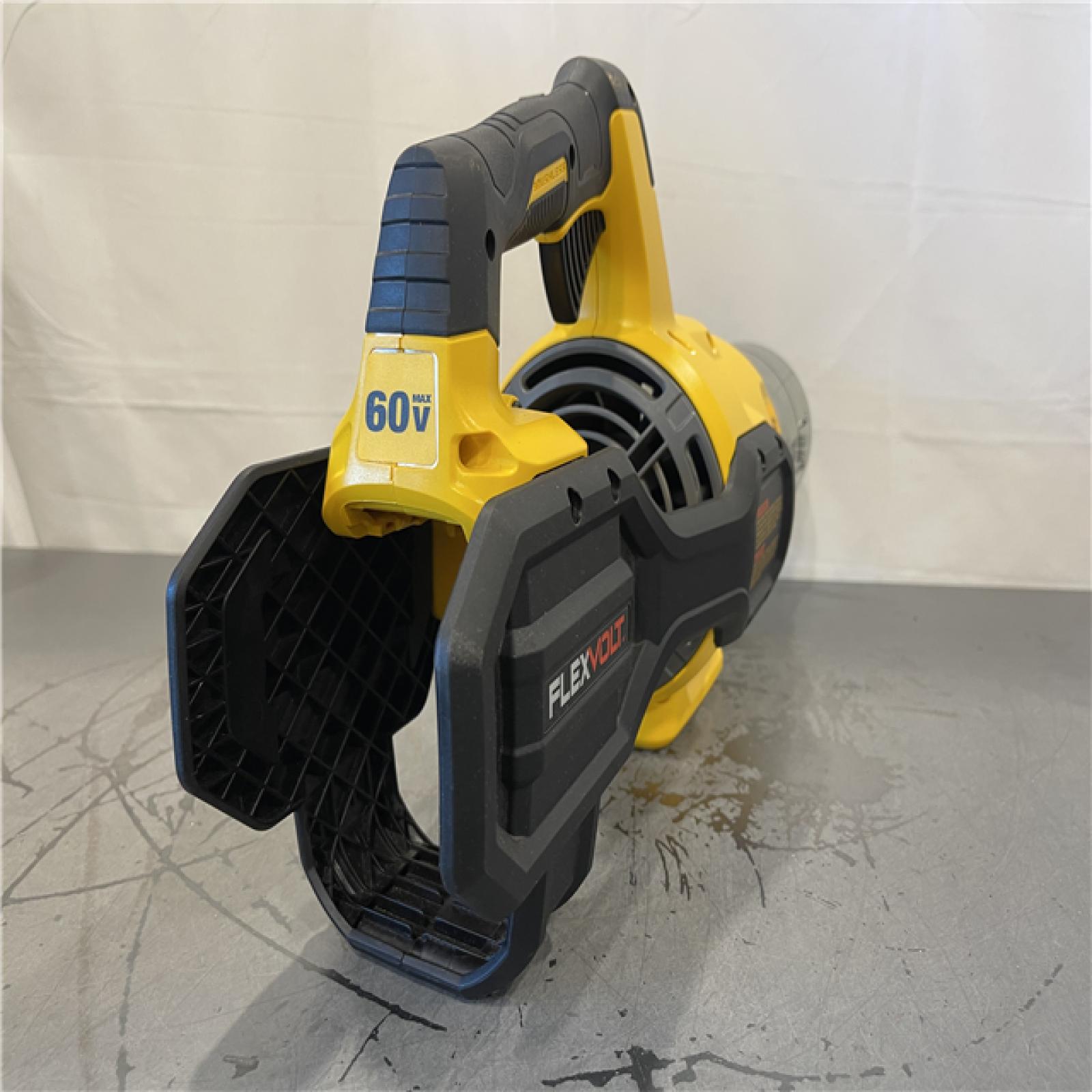 AS-IS - DEWALT FLEXVOLT 60V MAX 125 MPH 600 CFM Brushless Cordless Battery Powered Blower Kit