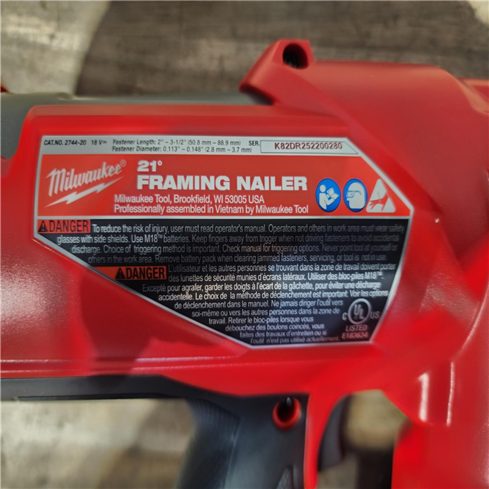 HOUSTON LOCATION - AS-IS (APPEARS LIKE NEW) Milwaukee 2744-20 M18 FUEL 3-1/2 in. 18V 21-Degree Lithium-Ion Brushless Cordless Framing Nailer (Tool-Only)