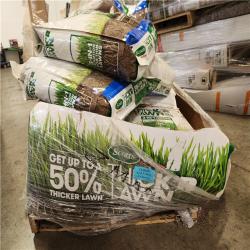 Phoenix Location Scotts Turf Builder 40 lbs. 4,000 sq. ft. THICK'R LAWN Grass Seed, Fertilizer, and Soil Improver for Sun & Shade Pallet