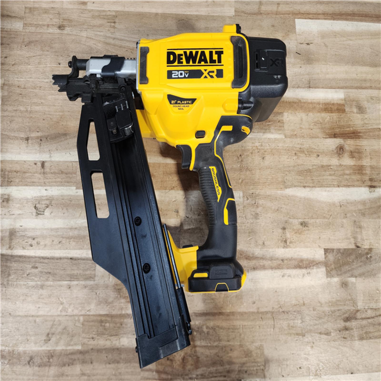 HOUSTON LOCATION - AS-IS DEWALT 20-Volt 21° Cordless Framing Nailer (Tool-Only)