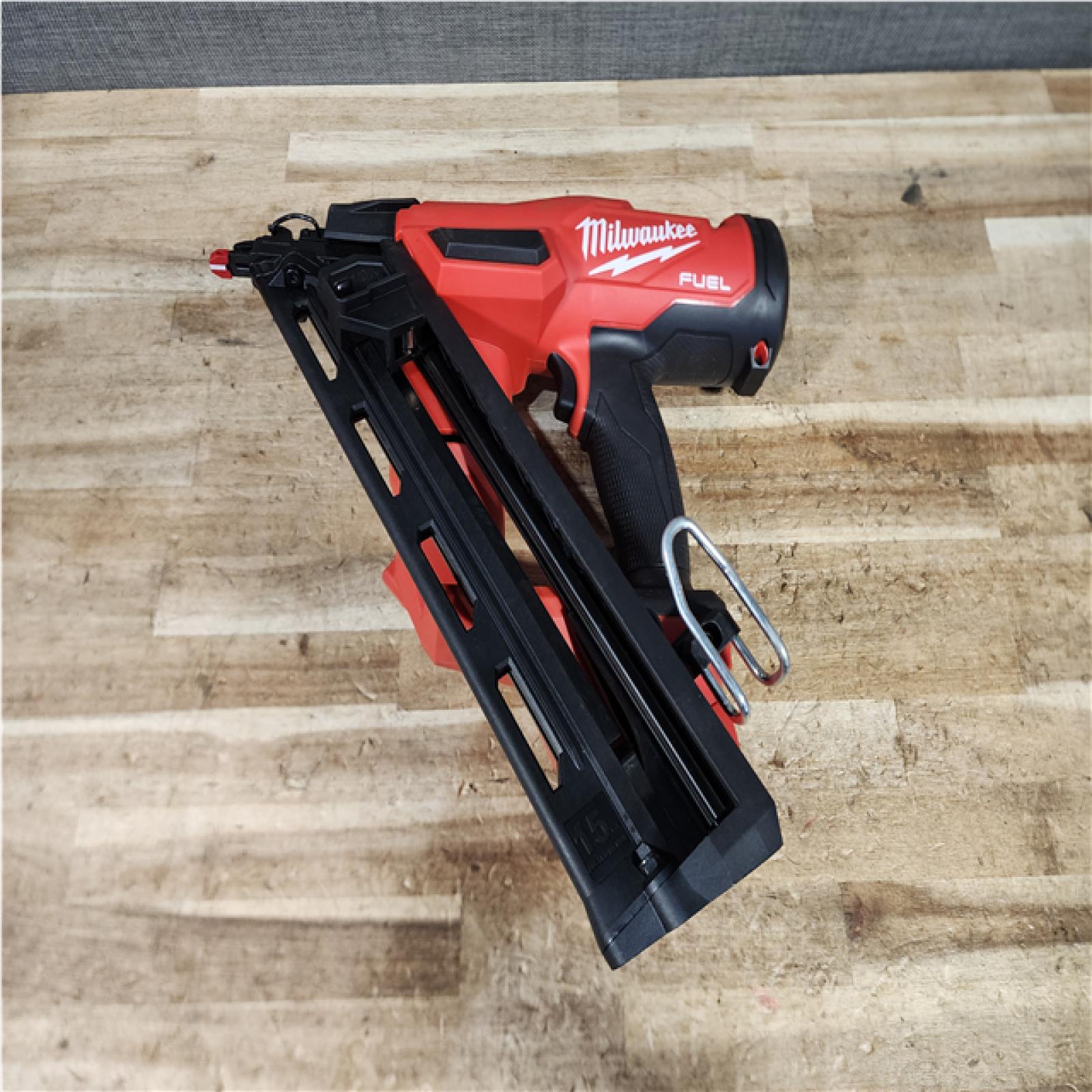 HOUSTON LOCATION - AS - IS Milwaukee FUEL 18V Lithium-Ion Brushless Cordless Gen II 15-Gauge Angled Nailer (Tool-Only)