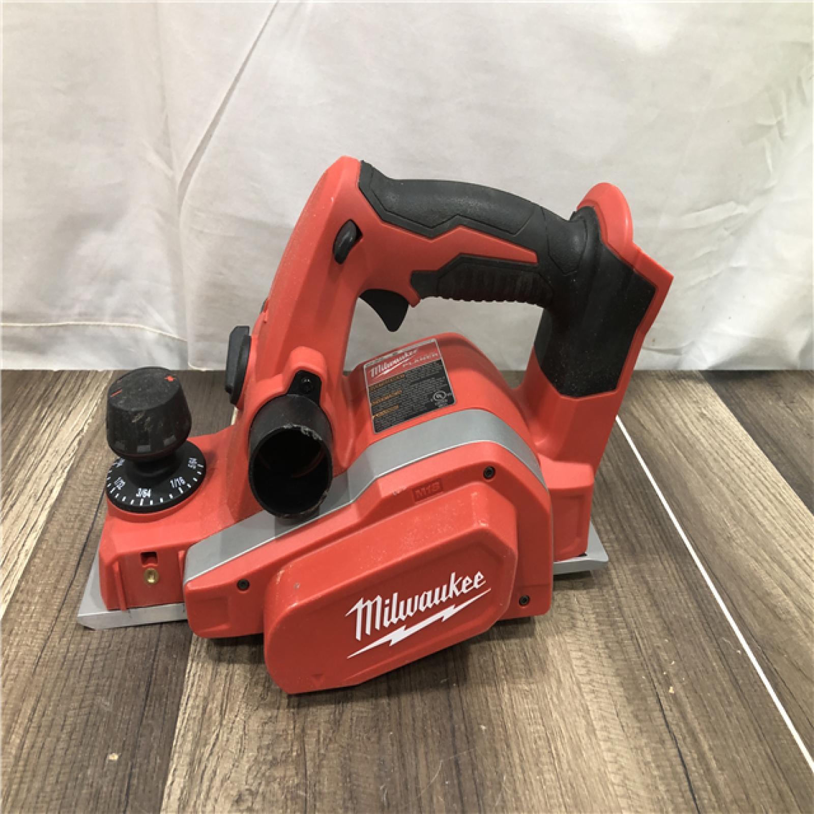 AS-IS Milwaukee 18V Lithium-Ion Cordless 3-1/4 in. Planer (Tool-Only)