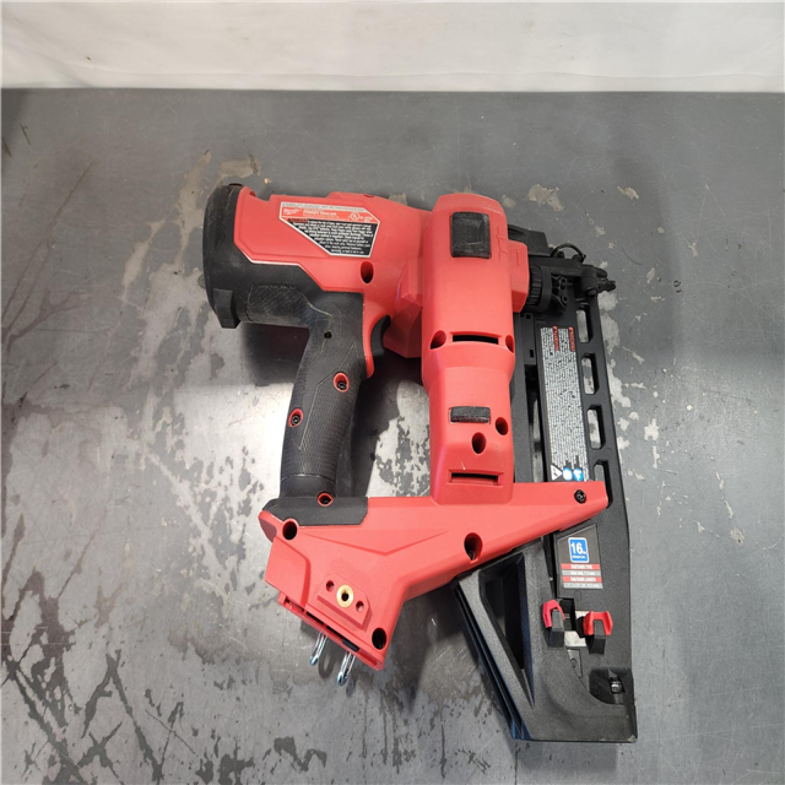 AS-IS- MILWAUKEE 16 GAUGE STRAIGHT FINISH NAILER (TOOL ONLY)
