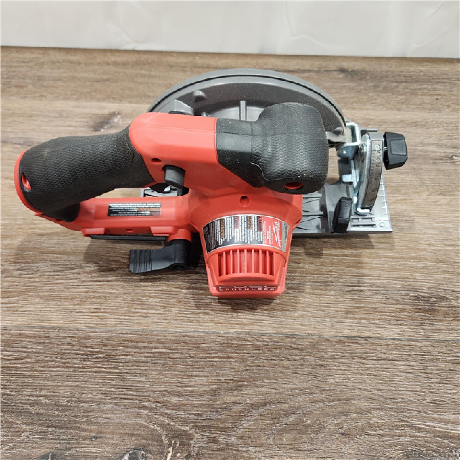 AS-IS Milwaukee 2530-20 - M12 Fuel 5-1/2  12V Cordless Brushless Circular Saw Bare Tool