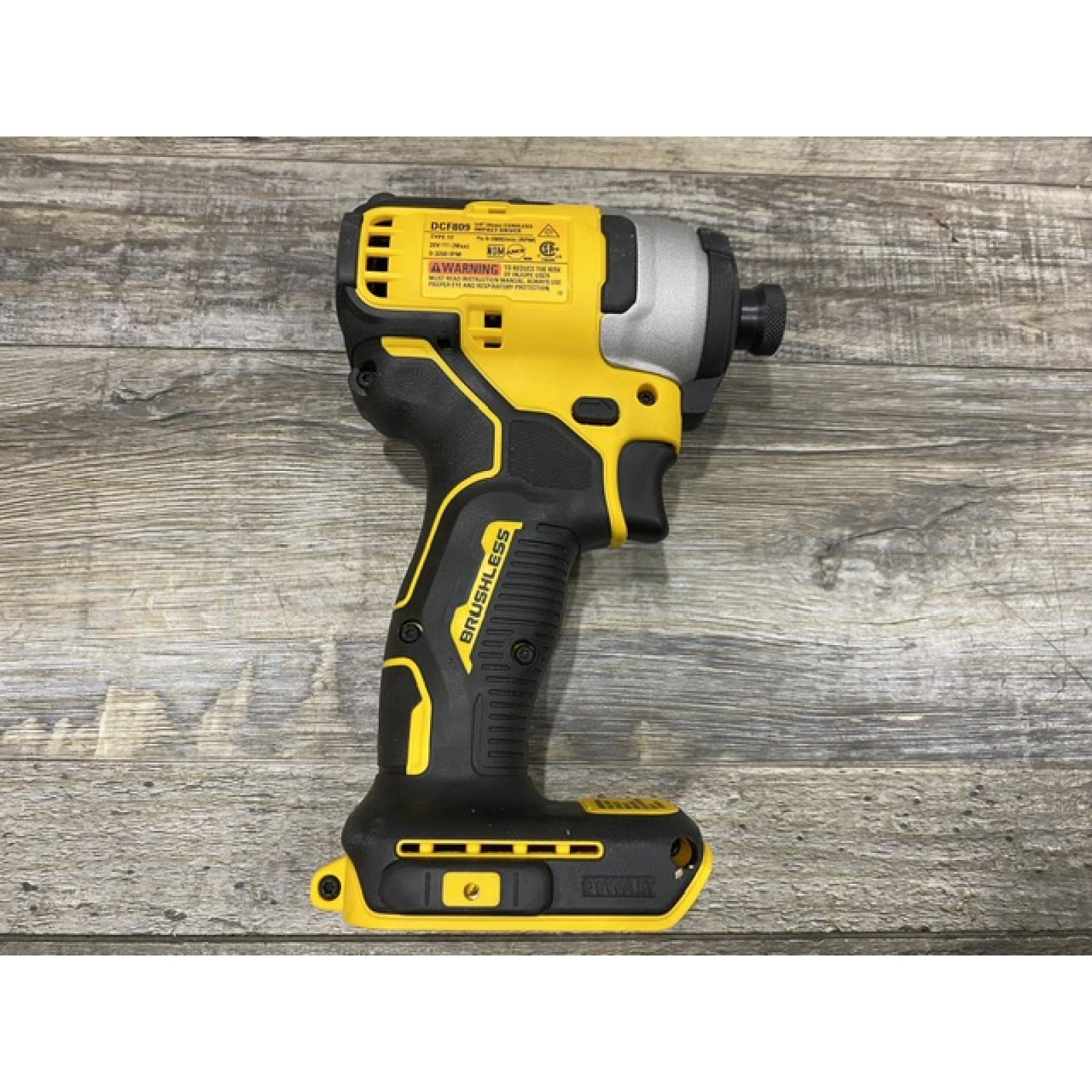 AS-IS DEWALT Atomic 20V Max Lithium-Ion Brushless Cordless Compact 1/4 in. Impact Driver Kit