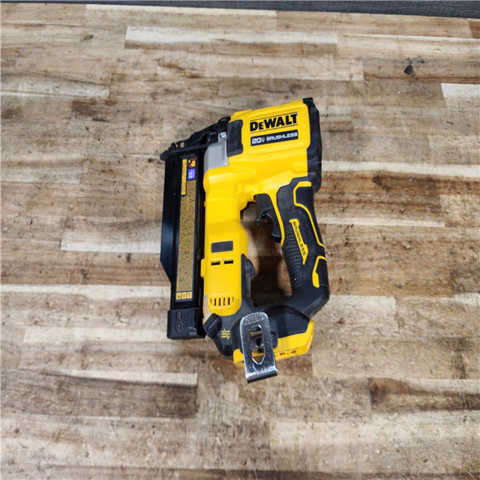 HOUSTON LOCATION - AS - IS DEWALT ATOMIC 20V MAX Lithium Ion Cordless 23 Gauge Pin Nailer (Tool Only)