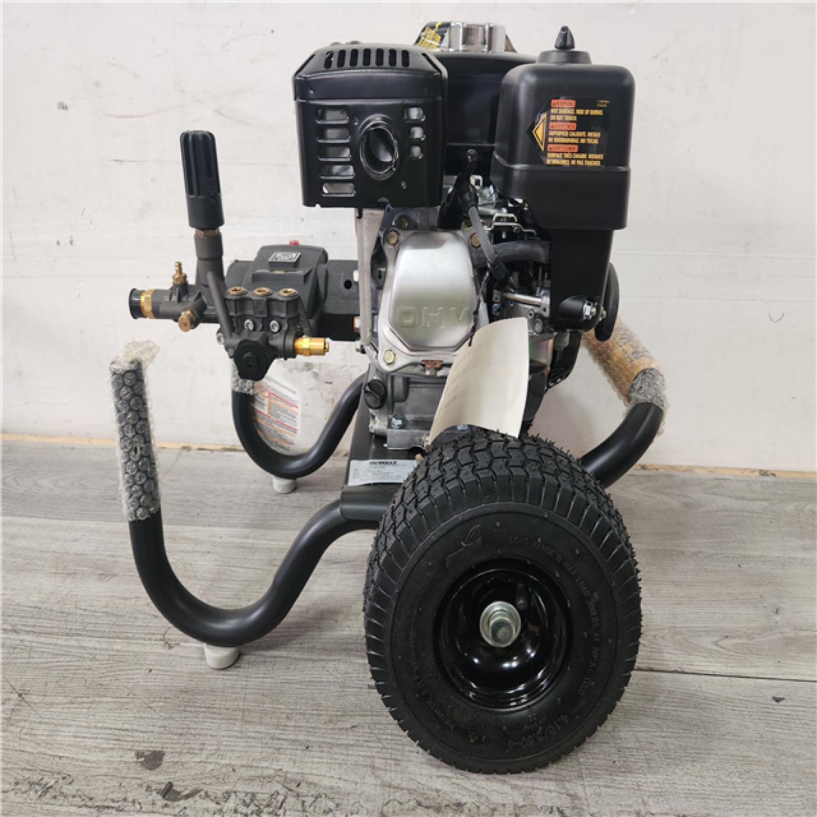Phoenix Location DEWALT 3600 PSI 2.5 GPM Cold Water Gas Professional Pressure Washer with HONDA GX200 Engine