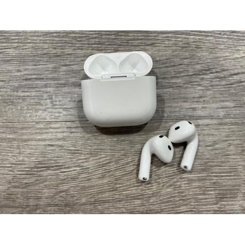 AS-IS Apple Airpods 4 Wireless Charging Case