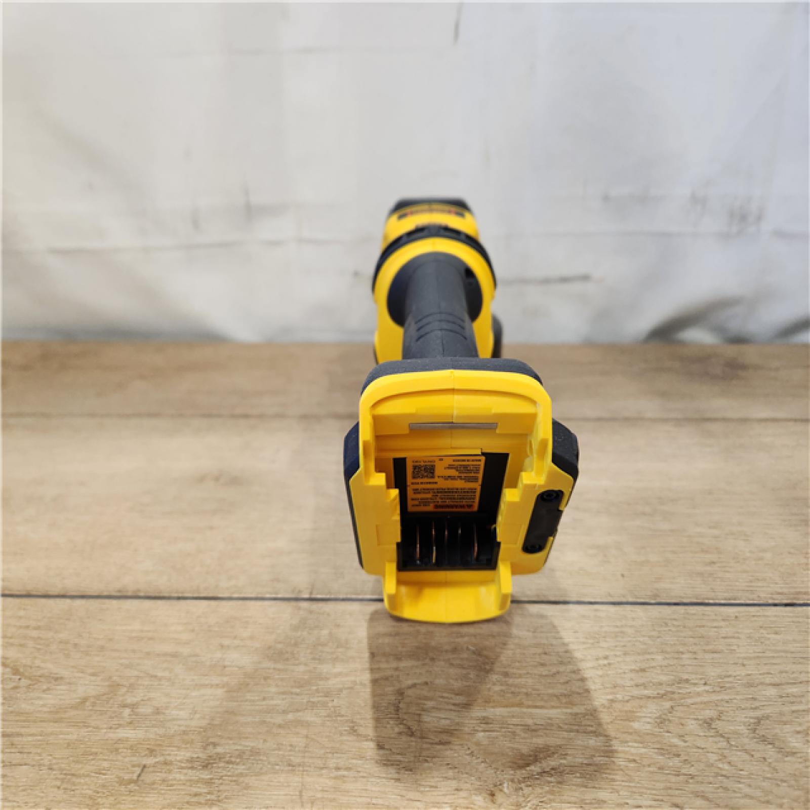 AS-IS- DeWalt FLEXVOLT 60V MAX Cordless Grinder  4.5 - 6   9000 RPM  1 (ONLY TOOL)