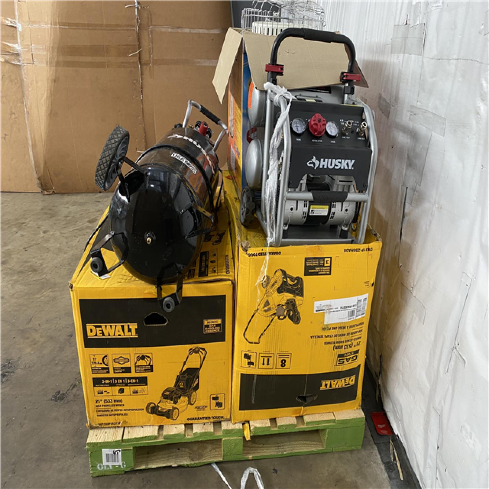 Houston Location - AS-IS Outdoor Pallet