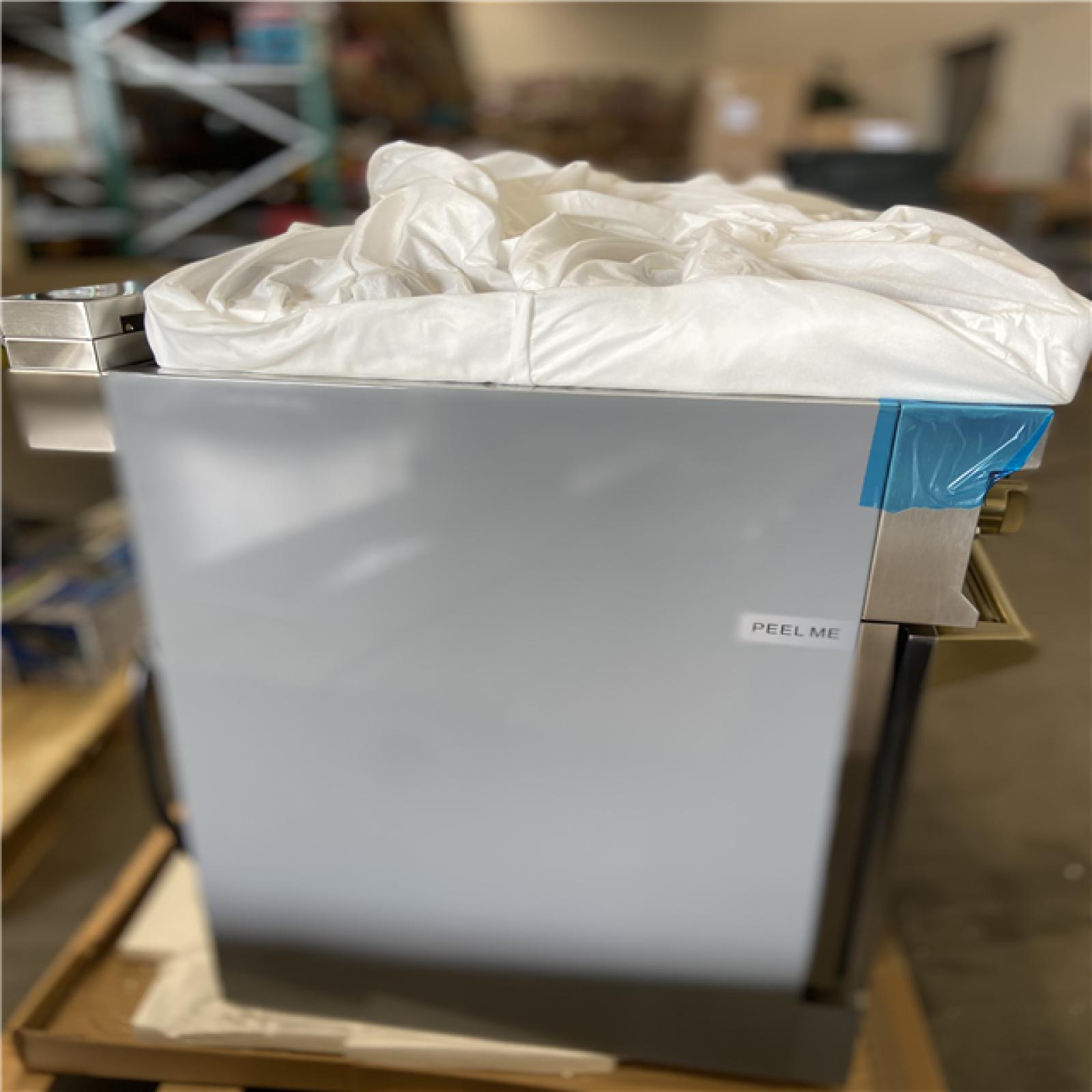 DALLAS LOCATION - ZLINE Kitchen and Bath 48 in. 7 Burner Double Oven Dual Fuel Range with 4500 BTU Burners  Adjustable Leg Height  Gliding/Roll Out Racks