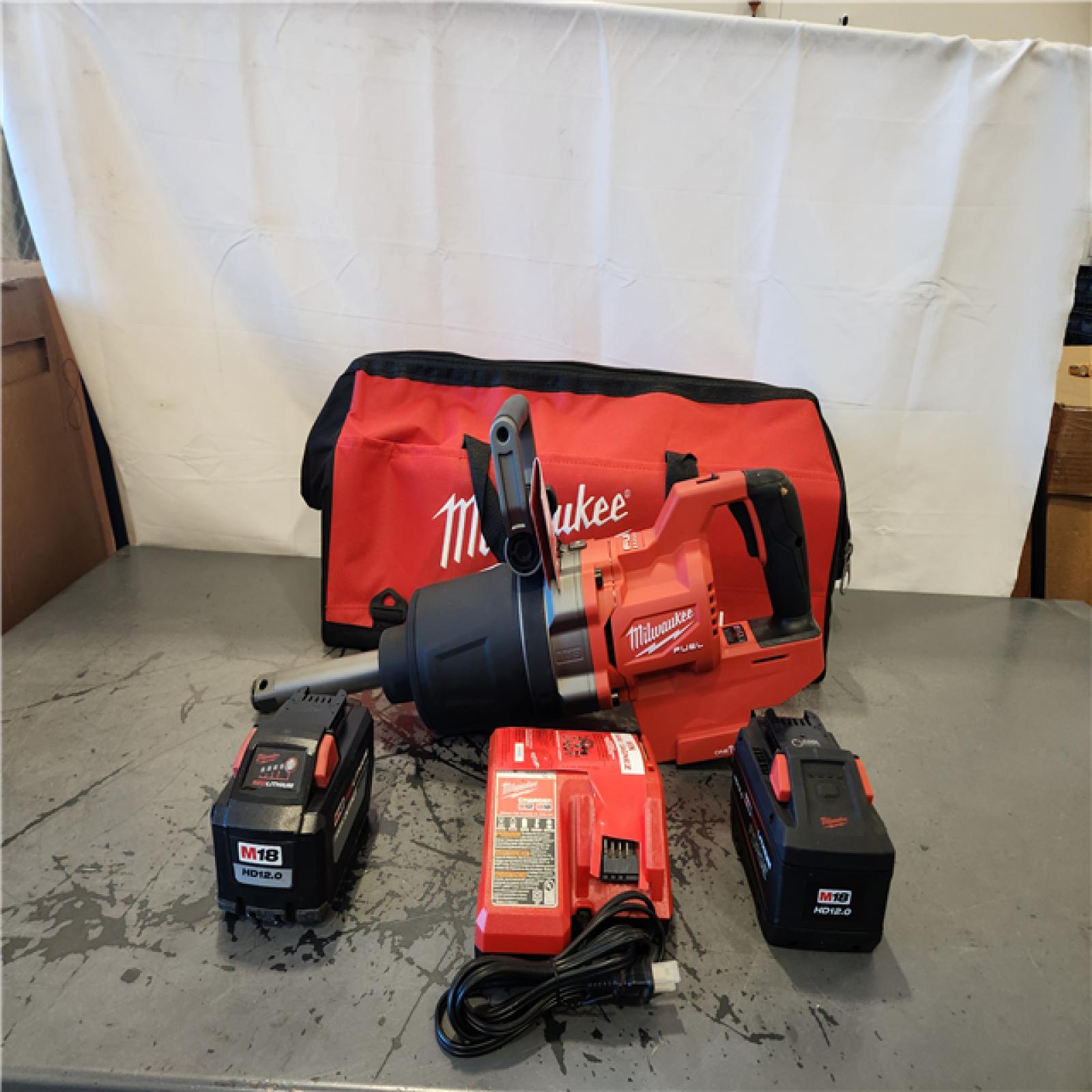 AS-IS- Milwaukee M18 FUEL 1 D-Handle Ext Anvil High Torque Impact Wrench with ONE-KEY Kit