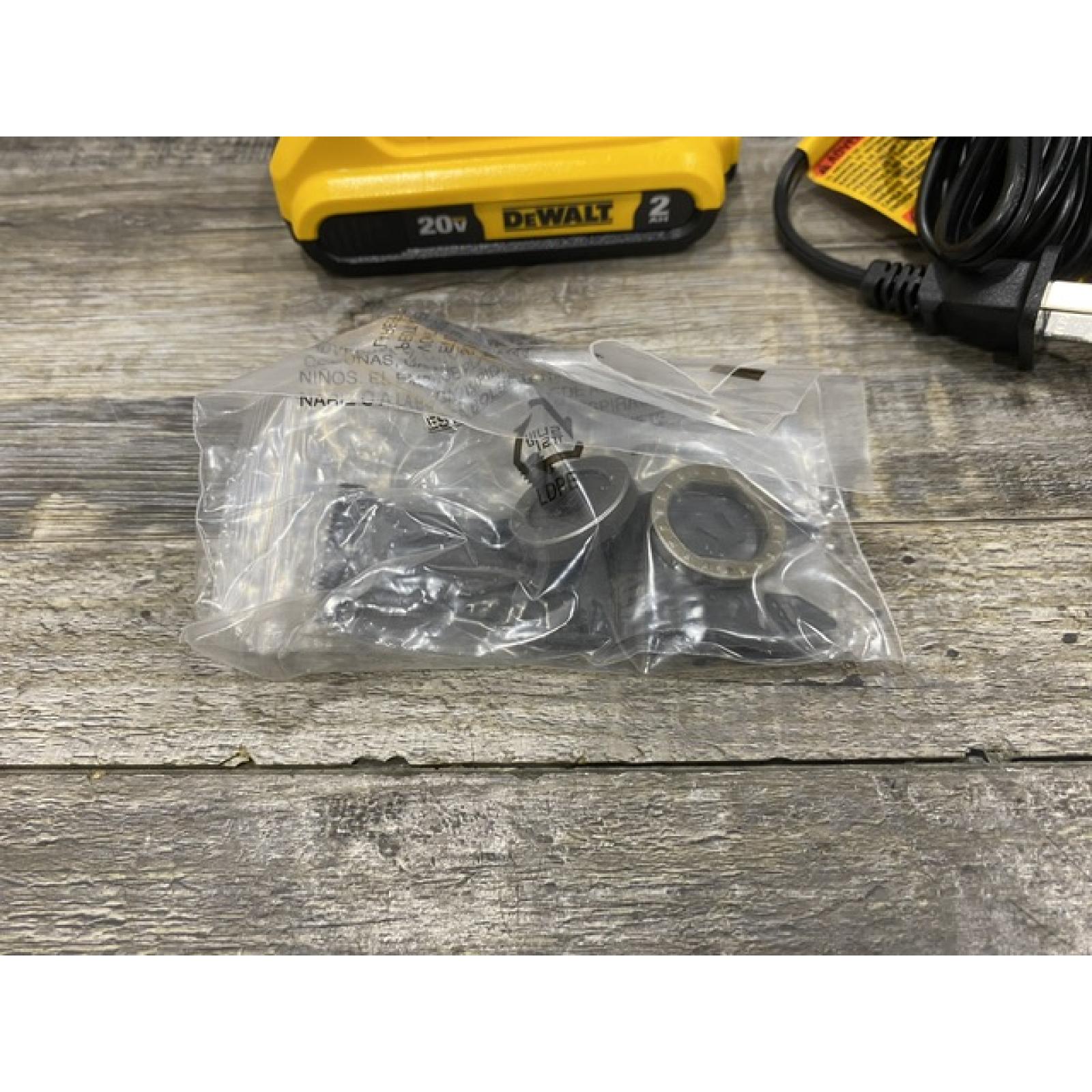 AS-IS DEWALT ATOMIC 20V MAX Cordless Brushless Oscillating Multi Tool Kit