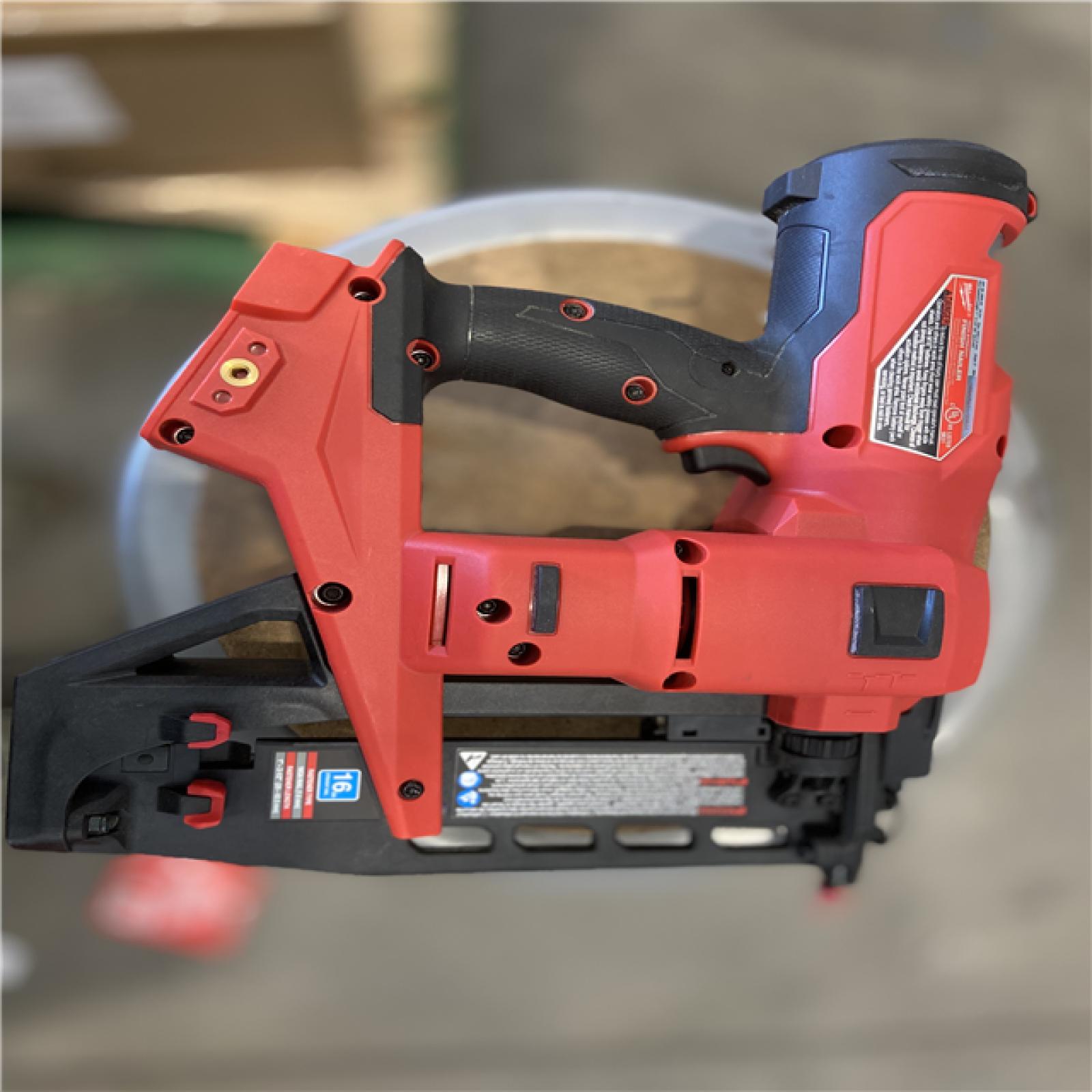 AS-IS - Milwaukee M18 FUEL 18-Volt Lithium-Ion Brushless Cordless Gen ll 16-Gauge Straight Finish Nailer (Tool Only)