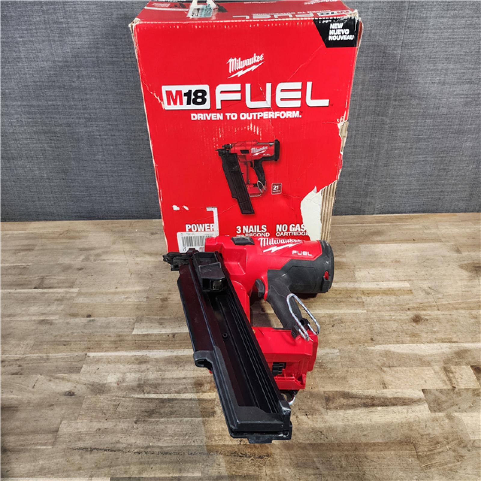 HOUSTON LOCATION - AS-IS Milwaukee 2744-20 M18 FUEL 3-1/2 in. 18-Volt 21-Degree Lithium-Ion Brushless Cordless Framing Nailer (Tool-Only)