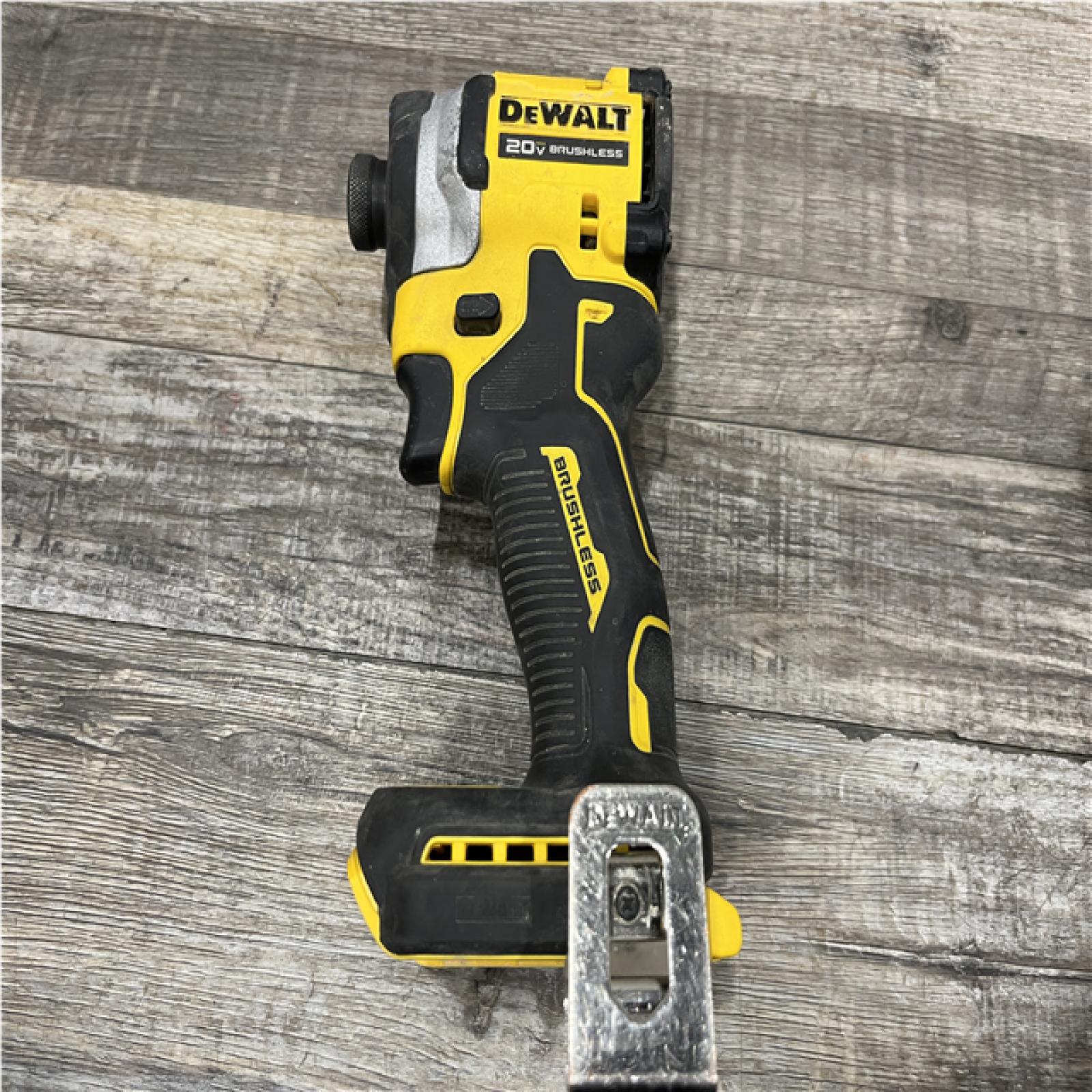 AS-IS DEWALT ATOMIC 20V MAX Lithium-Ion Cordless 1/4 in. Brushless Impact Driver Kit