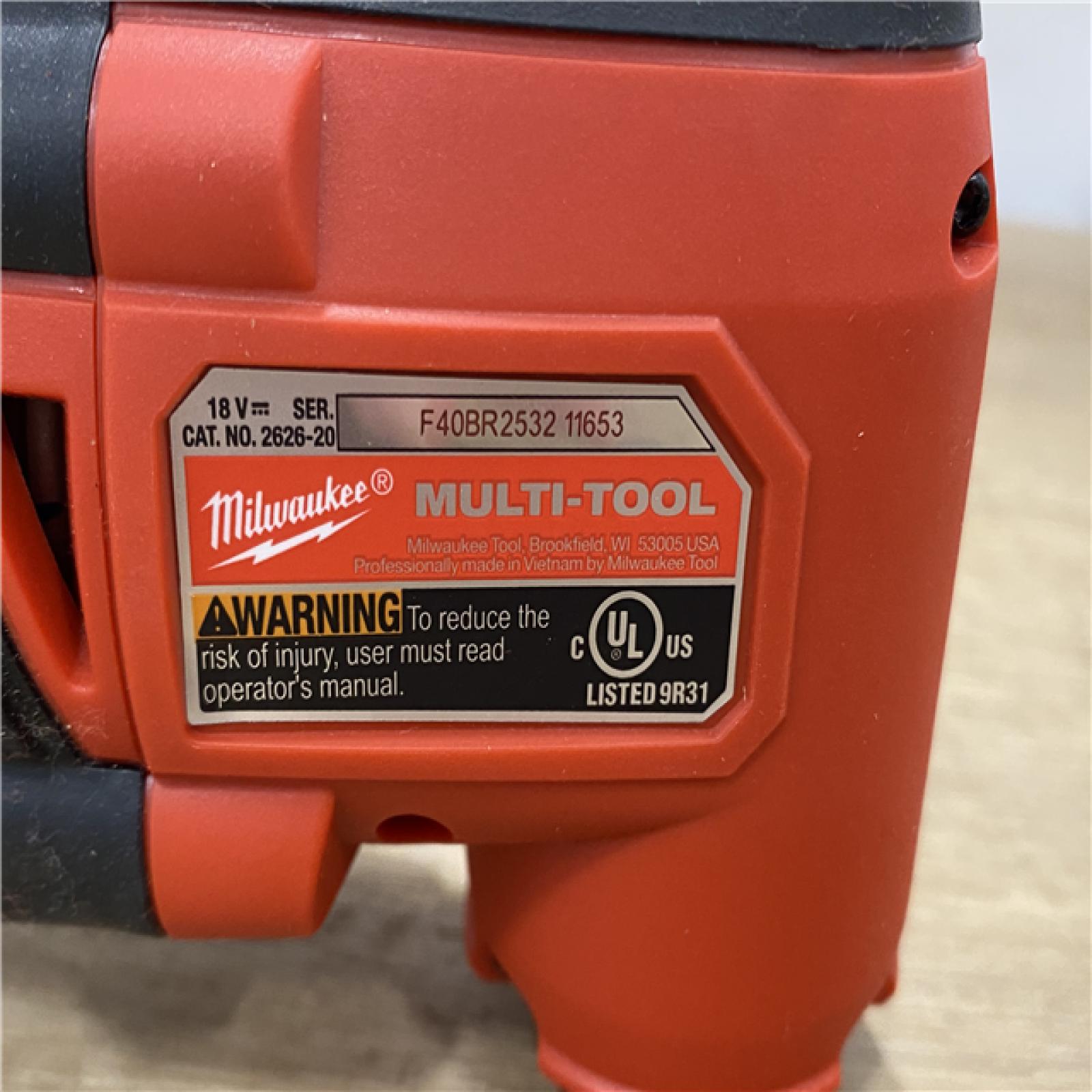 AS-IS Milwaukee 18V Lithium-Ion Cordless Oscillating Multi-Tool (Tool-Only)